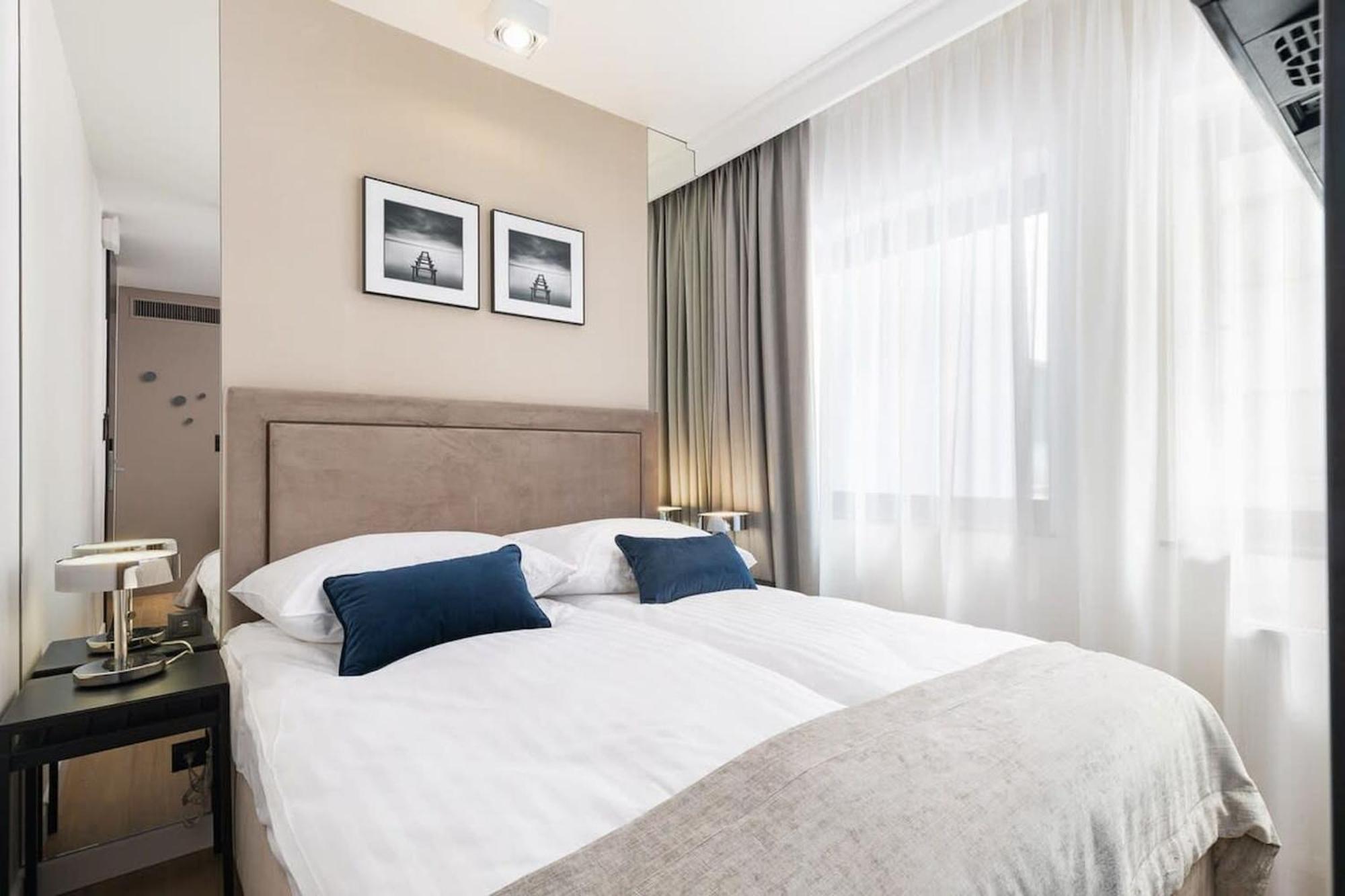 Rent Like Home - Deo Plaza Wyspa Spichrzow กดัญสก์ ภายนอก รูปภาพ